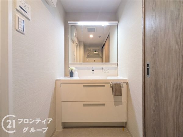 ＲＩＣイーストコート８番街１番館　中古マンション
