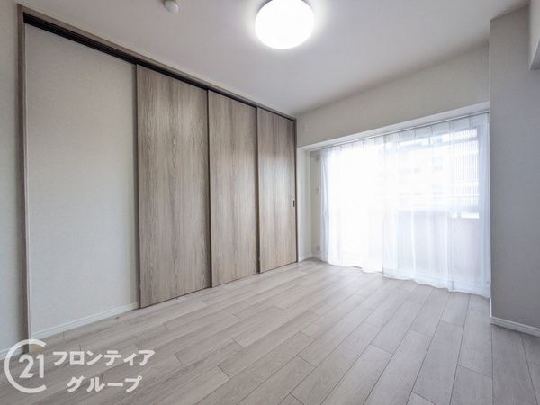 ＲＩＣイーストコート８番街１番館　中古マンション