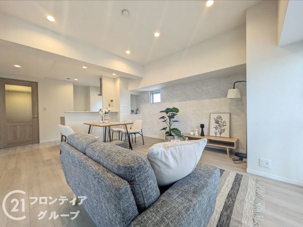 ＲＩＣイーストコート８番街１番館　中古マンション