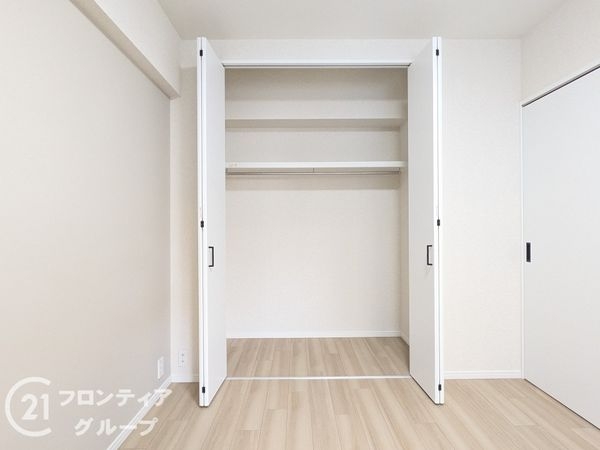 ＲＩＣウエストコート５番街２番館　中古マンション