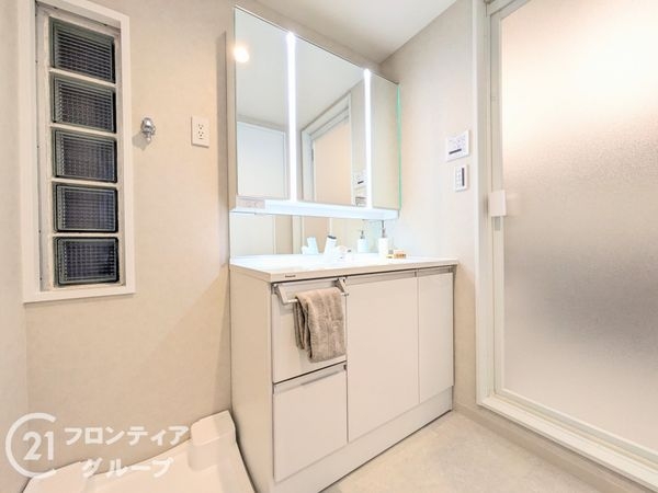 ＲＩＣウエストコート５番街２番館　中古マンション