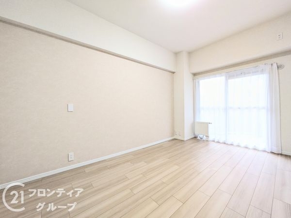 ＲＩＣウエストコート５番街２番館　中古マンション