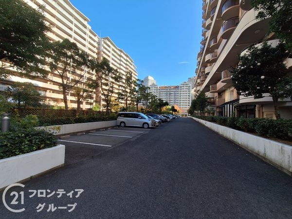 ＲＩＣウエストコート５番街２番館　中古マンション