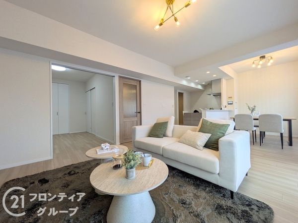 ＲＩＣウエストコート５番街２番館　中古マンション