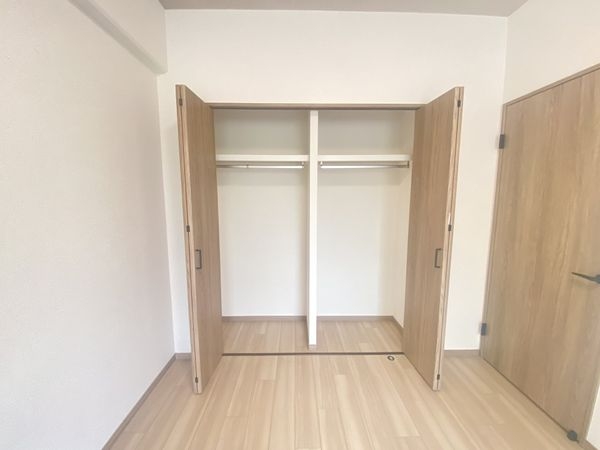 ＲＩＣイーストコート四番街　５号棟　中古マンション