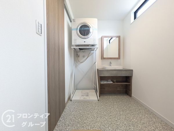 神戸市長田区神楽町３丁目　新築一戸建て　B号棟