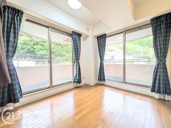 ワコーレアルフェス西岡本　中古マンション