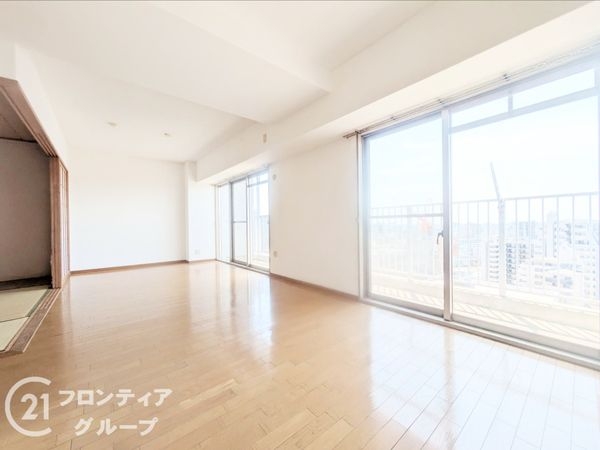 KAVC・コルポラレアルス　中古マンション