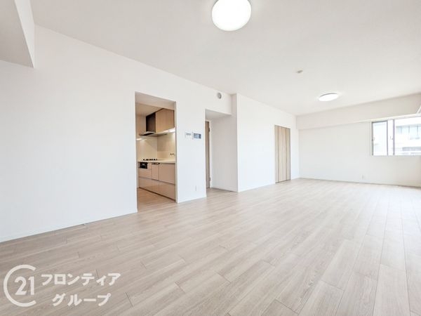 ＲＩＣイーストコート五番街壱四壱号棟　中古マンション