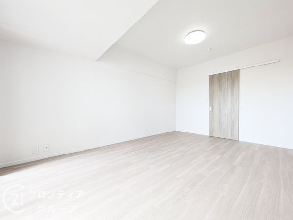 ＲＩＣイーストコート五番街壱四壱号棟　中古マンション