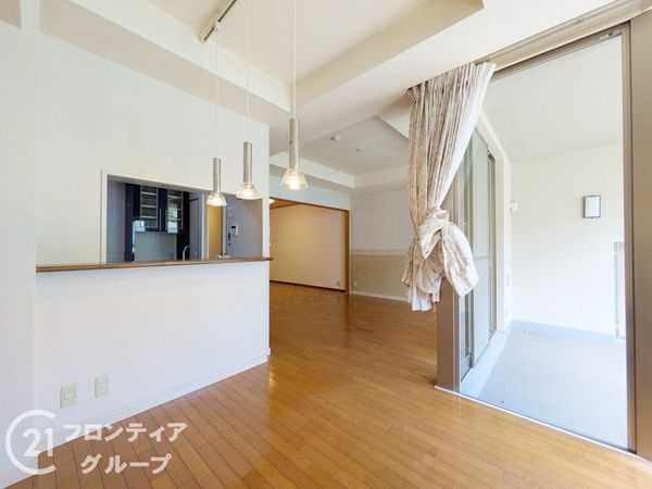 ファミール芦屋ガーデンスクエア１番館　中古マンション