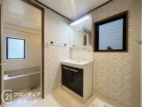 芦屋市朝日ケ丘町の中古一戸建て