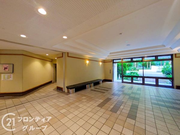 ＲＩＣウエストコート４番街５２４号棟　中古マンション