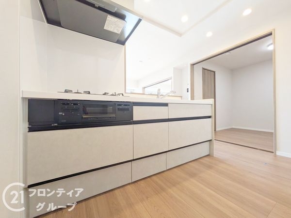 ＲＩＣウエストコート４番街５２４号棟　中古マンション