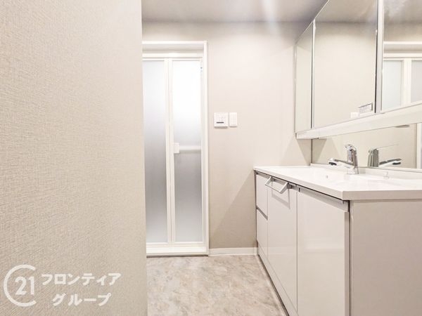 ＲＩＣウエストコート４番街５２４号棟　中古マンション