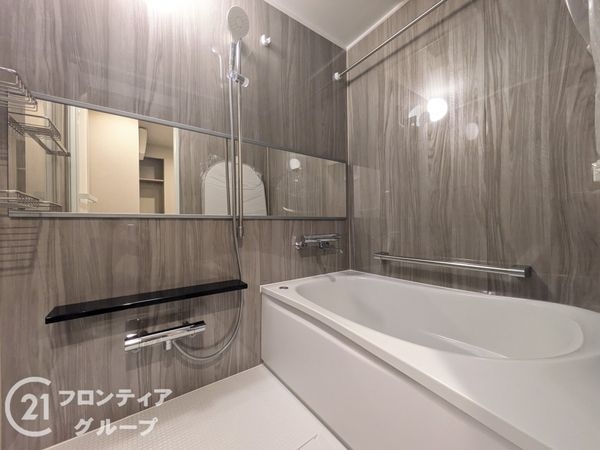 ＲＩＣウエストコート４番街５２４号棟　中古マンション