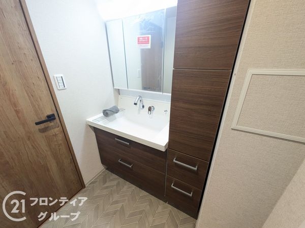 ＫＡＶＣ・コルポラレアルス　中古マンション