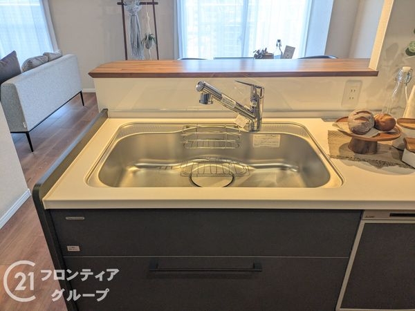 ＫＡＶＣ・コルポラレアルス　中古マンション