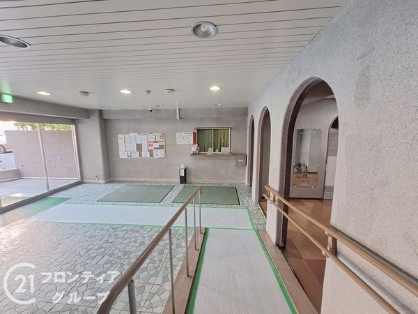 熊内スカイハイツ 中古マンション(エントランス)