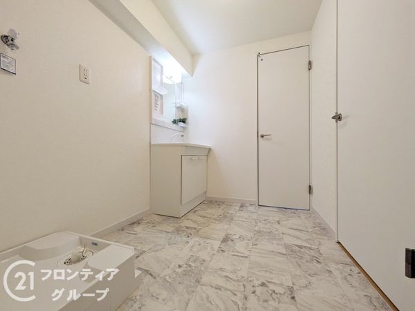 熊内スカイハイツ 中古マンション(洗面台・洗面所)