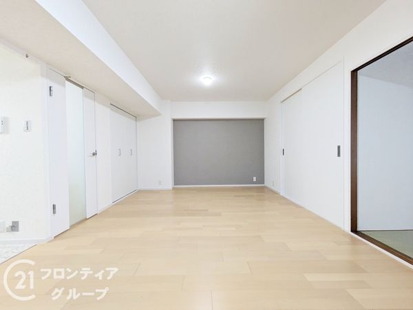 熊内スカイハイツ 中古マンション(リビング)