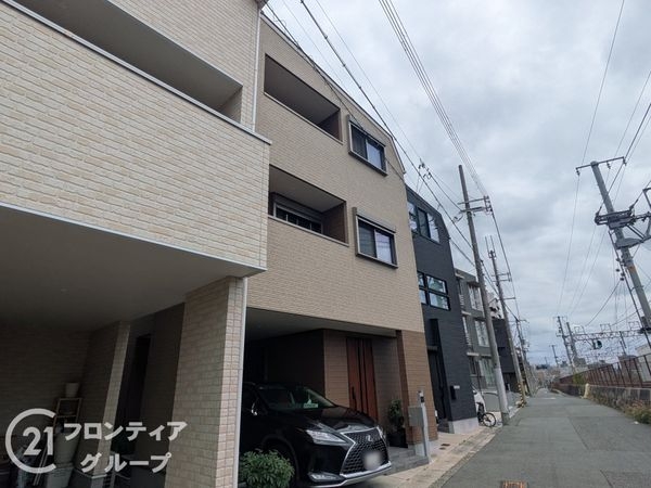 神戸市東灘区西岡本１丁目の中古一戸建て
