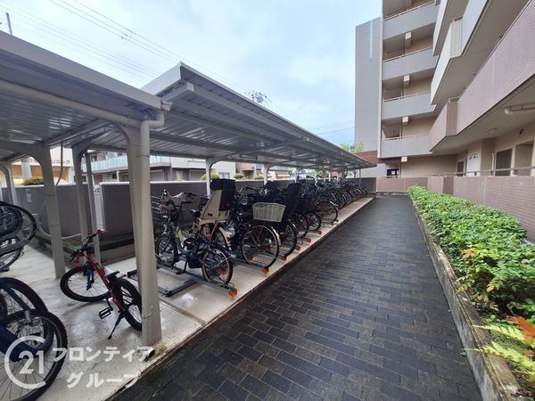 メゾン岡本南　中古マンション