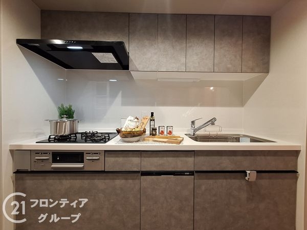 メゾン岡本南　中古マンション