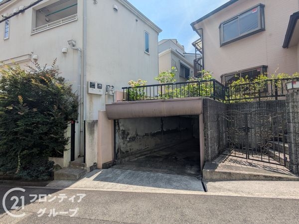 神戸市東灘区西岡本６丁目の中古一戸建て