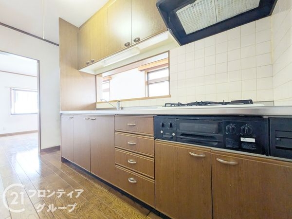 神戸市東灘区西岡本６丁目　中古一戸建て