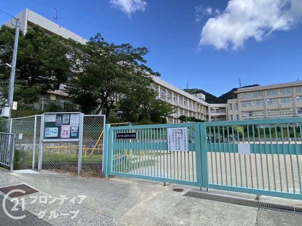 神戸市灘区六甲台町の中古一戸建て(神戸市立鶴甲小学校)