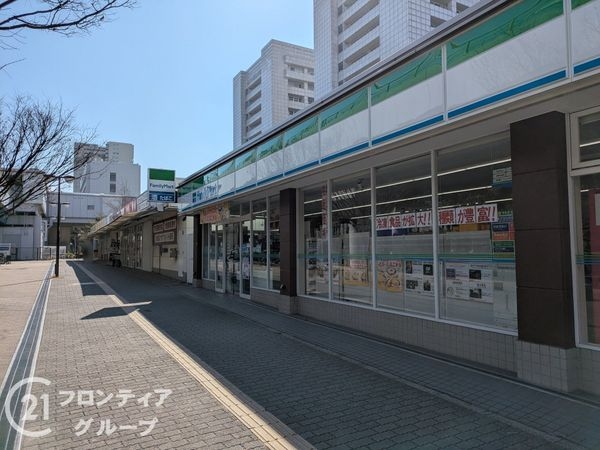 エバーグリーンポートアイランド４号棟　中古マンション(ファミリーマートみなとじま駅前店)