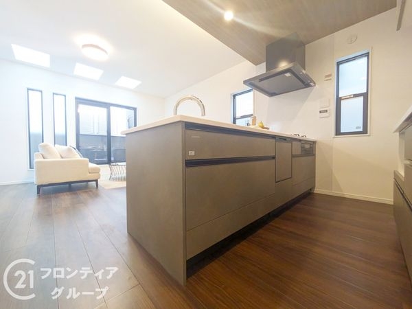 神戸市東灘区魚崎中町１丁目　新築一戸建て