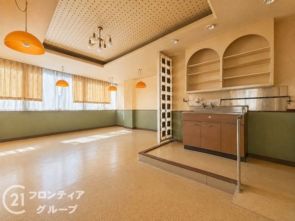 神戸市中央区東川崎町７丁目の中古一戸建て