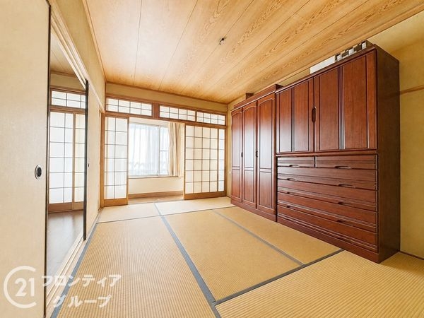 神戸市中央区東川崎町７丁目　中古一戸建て