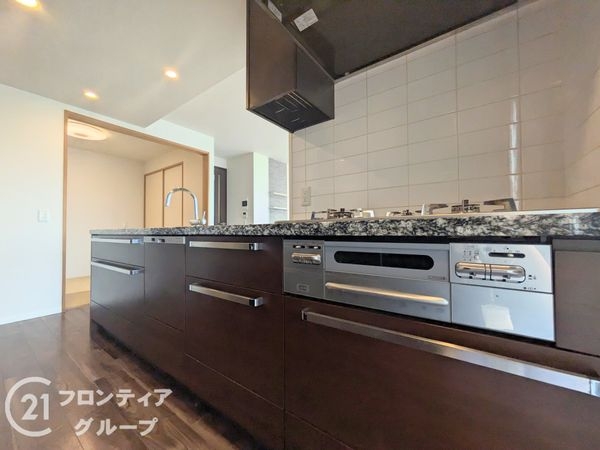エヌヴィ西岡本レジデンス　中古マンション