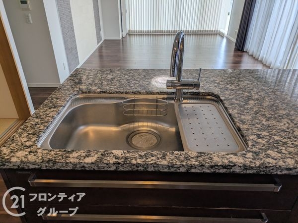 エヌヴィ西岡本レジデンス　中古マンション