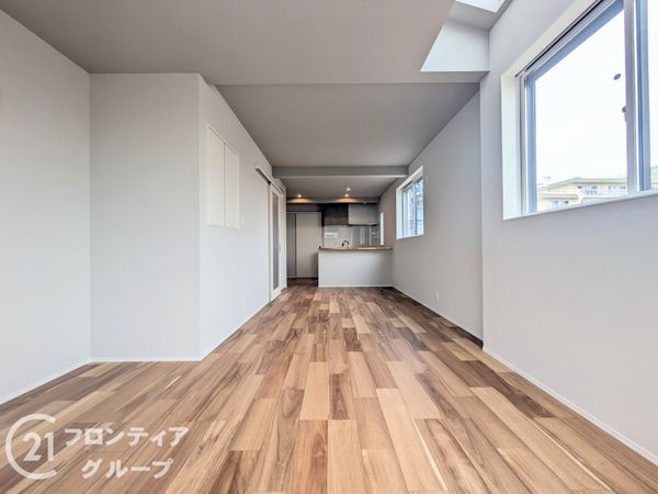 神戸市灘区赤坂通２丁目　新築一戸建て　全１区画