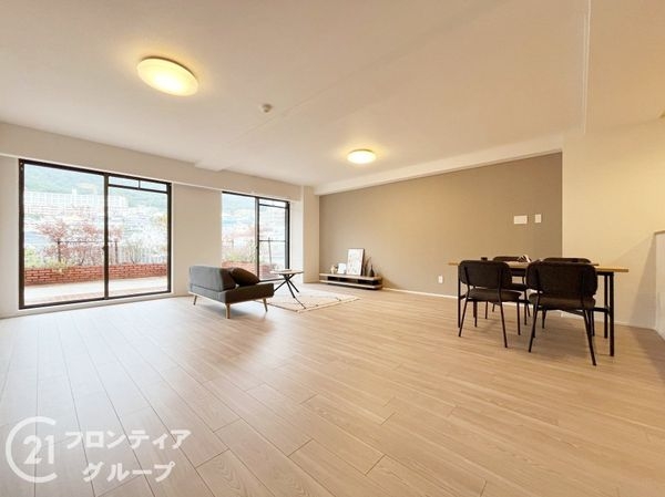 ロイヤルヒル芦屋　中古マンション