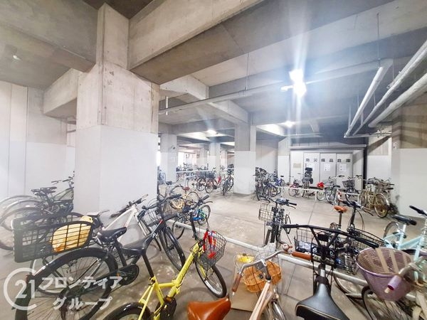 ＲＩＣイーストコート３番街１０１号棟　中古マンション