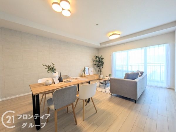 ＲＩＣイーストコート３番街１０１号棟　中古マンション