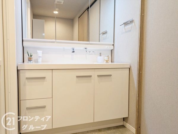 ロイヤルヴィーゼ芦屋ソルコート　中古マンション
