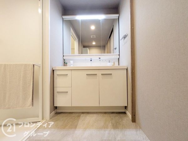 ロイヤルヴィーゼ芦屋ソルコート　中古マンション