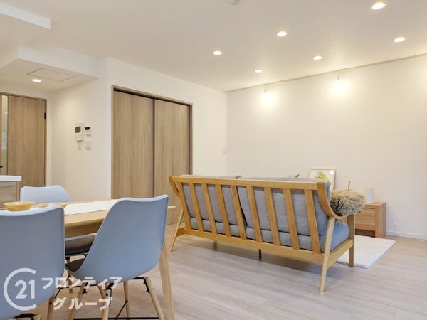 ロイヤルヴィーゼ芦屋ソルコート　中古マンション