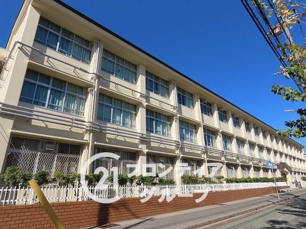 プリオーレ神戸 中古マンション(兵庫中学校)
