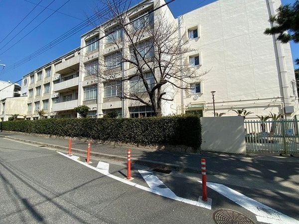 セトルコート山御影 中古マンション(神戸市立御影中学校)