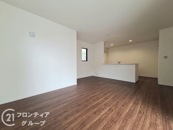 神戸市兵庫区荒田町３丁目　新築一戸建て　全１区画