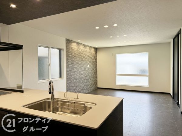 神戸市長田区滝谷町３丁目　新築一戸建て