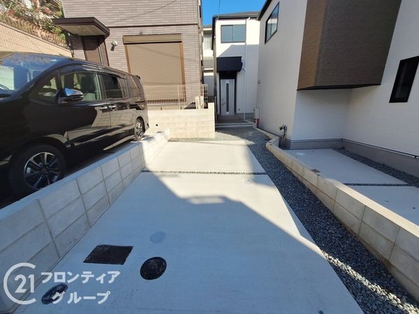 神戸市中央区野崎通６丁目　新築一戸建て　１期　２号棟