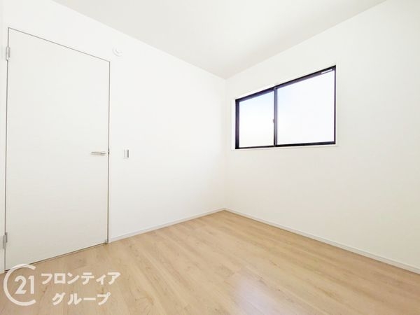 神戸市中央区野崎通６丁目　新築一戸建て　１期　３号棟